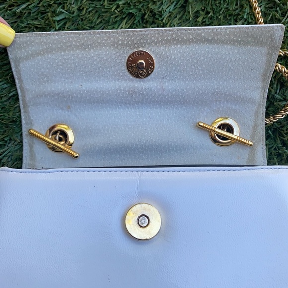 Vintage Leather Purse - Picture 7 of 15